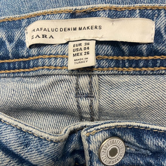 Zara Distressed Jeans Size 4 - Picture 11 of 11